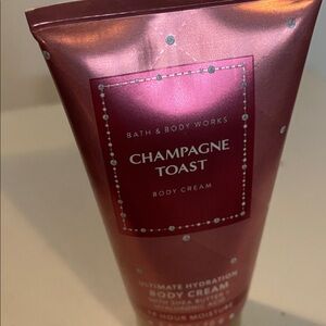 Bath & Body Works Champagne Toast Body Cream in Shimmering Pink